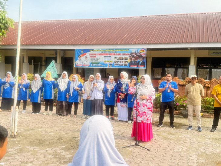 Launching Pemeriksaan Kesehatan Gratis Anak Sekolah